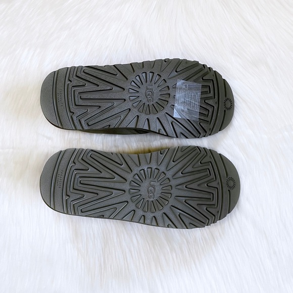 UGG Women’s Neumel Burnt Olive Suede Chukka Boots - Picture 7 of 8